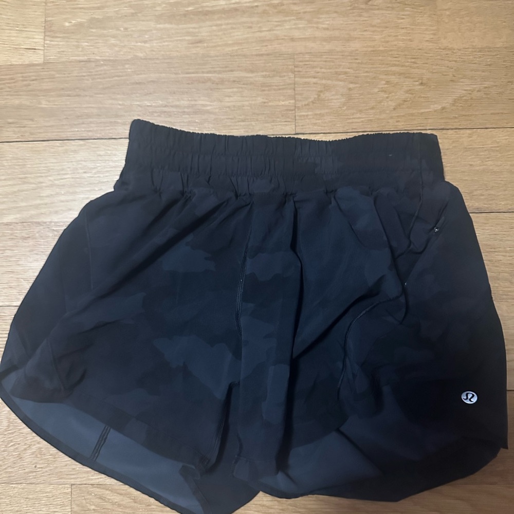 Lulu Lemon camo shorts - size 6